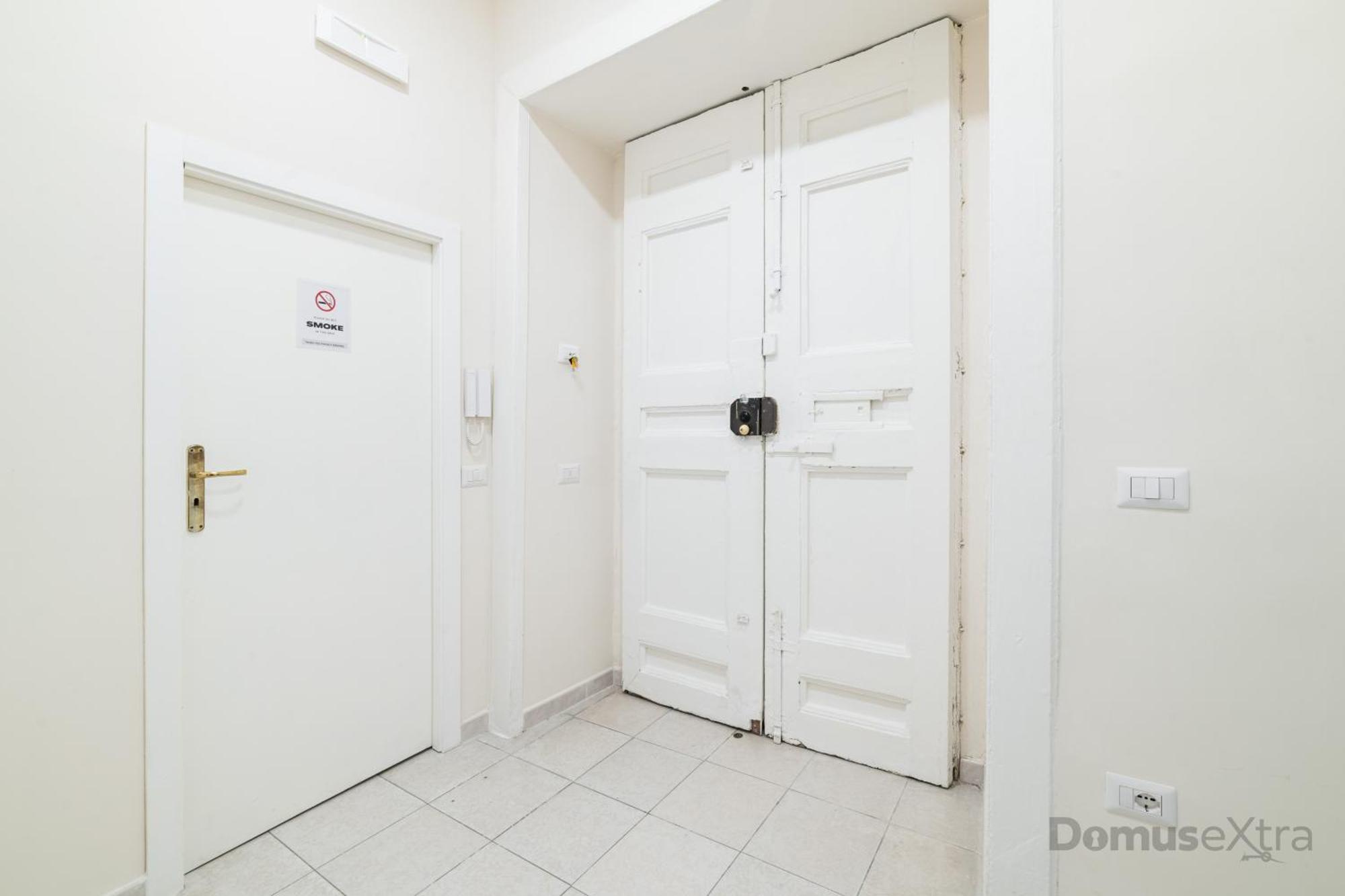 31 Saint Paul'S Apartment By Domusextra نابولي المظهر الخارجي الصورة